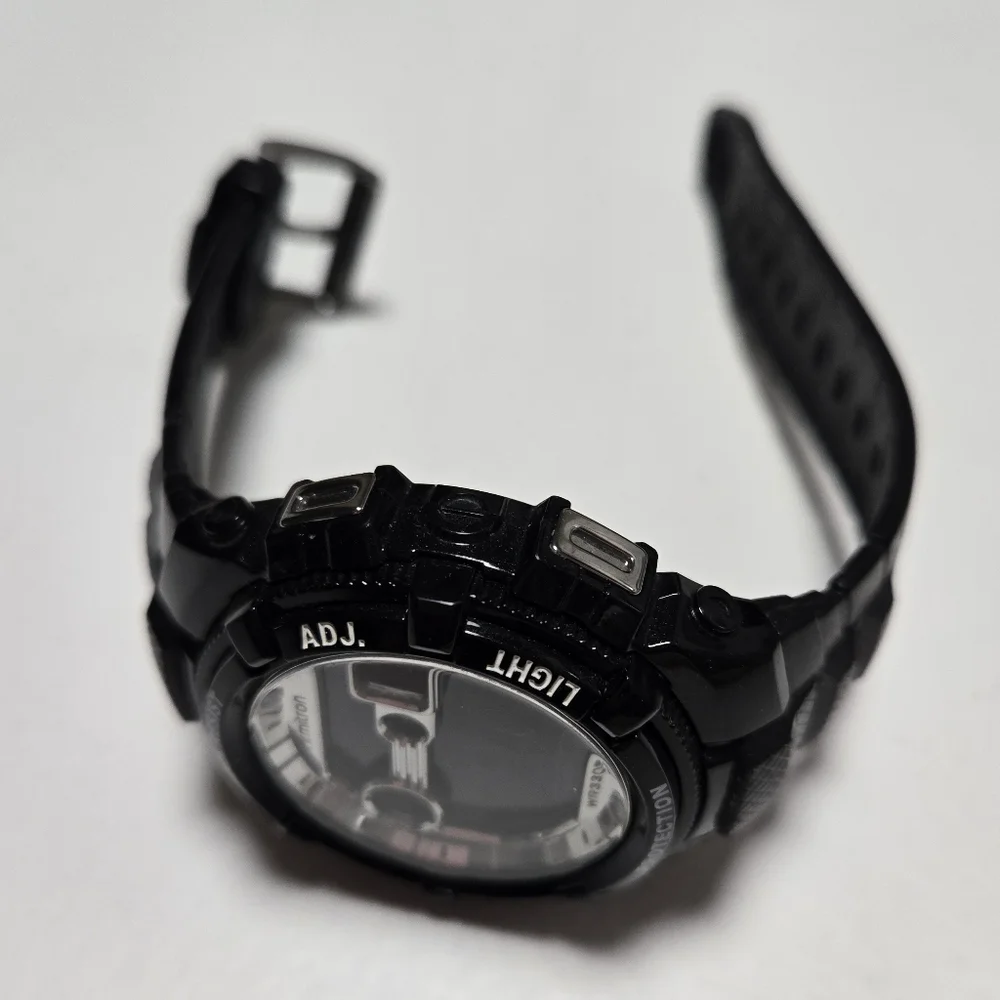 Armitron Black Shock Resist Digital watch Needs Batterie Not Tested